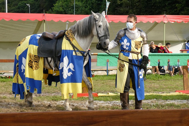 CBA战报：詹姆斯39+17&林庭谦30+10，天津111-104逆转宁波.